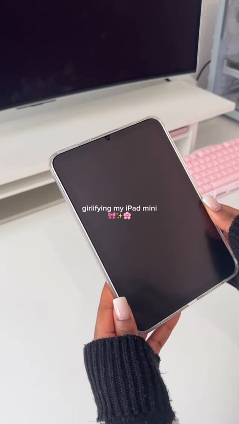 Instagram post by @isiomavlogs for Paperlike. Caption reads: [...] PINK for a link to the case and Paperlike....
