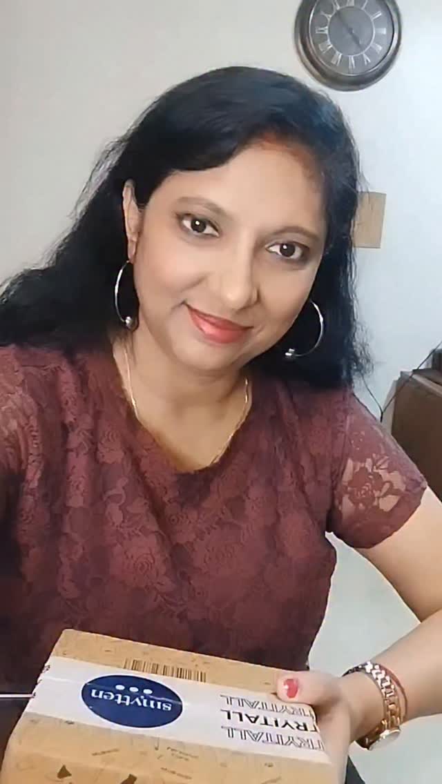 Instagram post by @alkasoni_insta for Smytten. Caption reads: Hey! 😍 Been trying Smytten lately, it’s honestly....