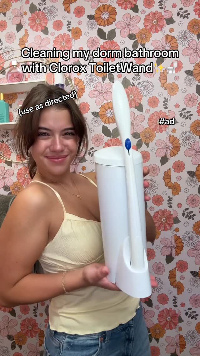 Instagram post by @peytonliveslife for Clorox. Caption reads: #ad I PROMISE cleaning your dorm bathroom doesn't....