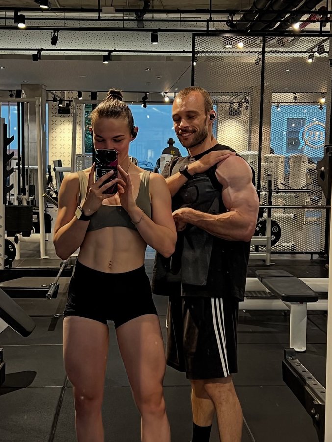 Instagram post by @pumpingnina for Optive Sportswear. Caption reads: My life lately....