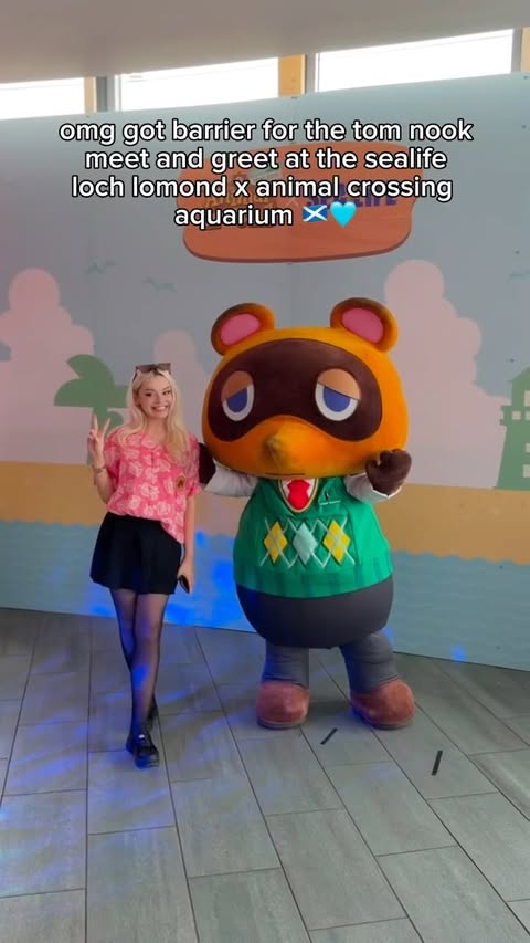 Instagram post by @teeteetoni03_ for Sea Life Centre. Caption reads: I got barrier at the tom nook m&g at @llsealife x....