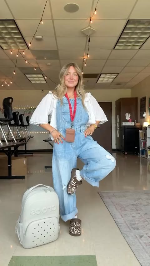 Instagram post by @hannahbrosh for Crocs. Caption reads: [...] practice with my girls this fall with @crocs....