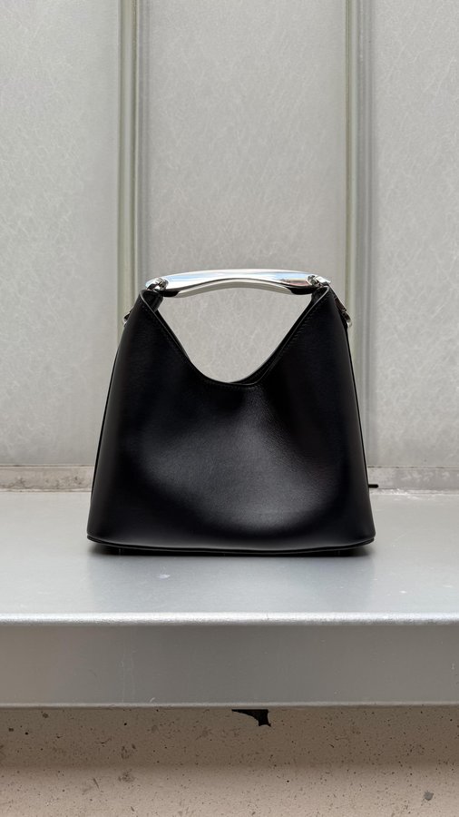 Instagram post by @ellenbrockygirl for Elleme. Caption reads: New bag obsession. Perfection from @elleme, and....