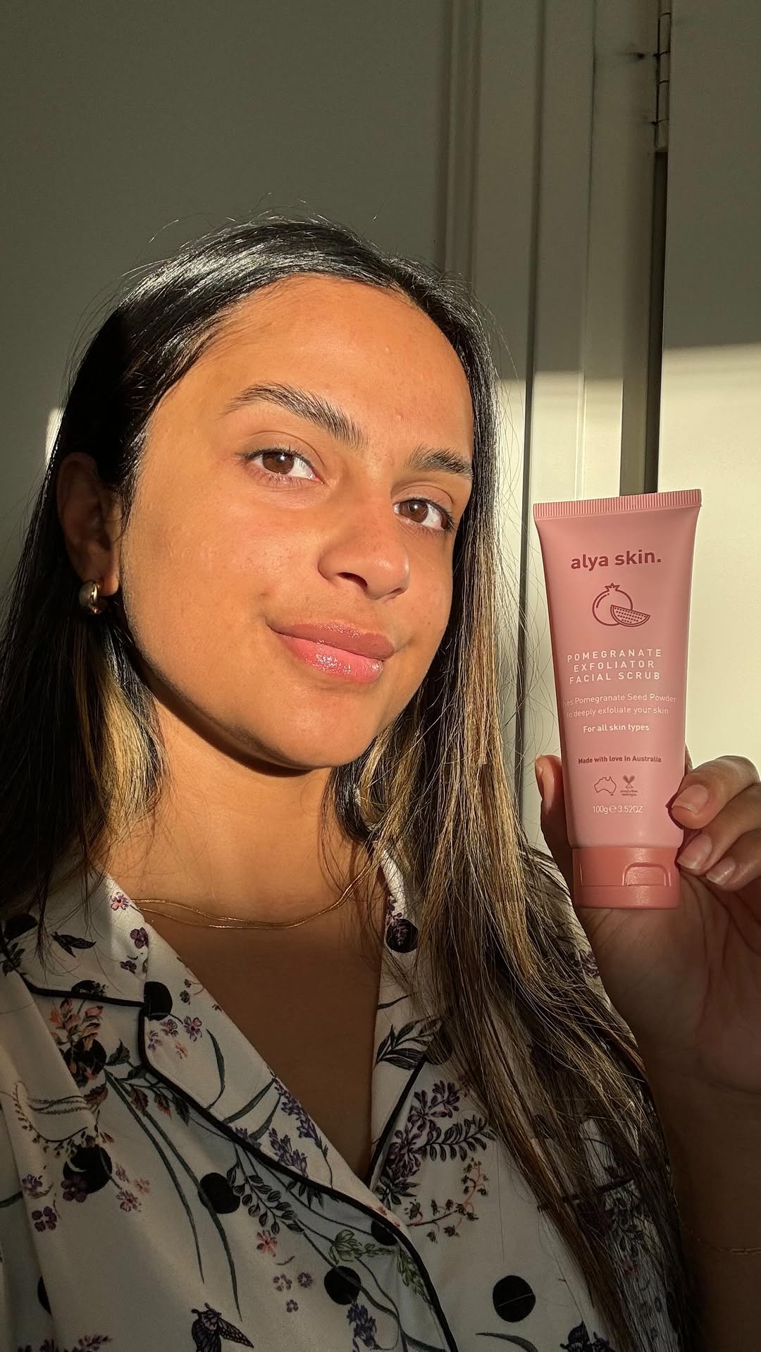 Instagram post by @aydenandaniqa for Alya Skin. Caption reads: Experience the power of @alyaskinaus Exfoliator....