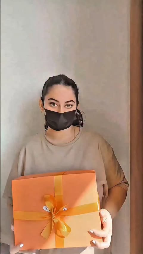 Instagram post by @jawairiabukhari for Amazon AE. Caption reads: X @palmersme 

Healthy, glowing skin starts with....