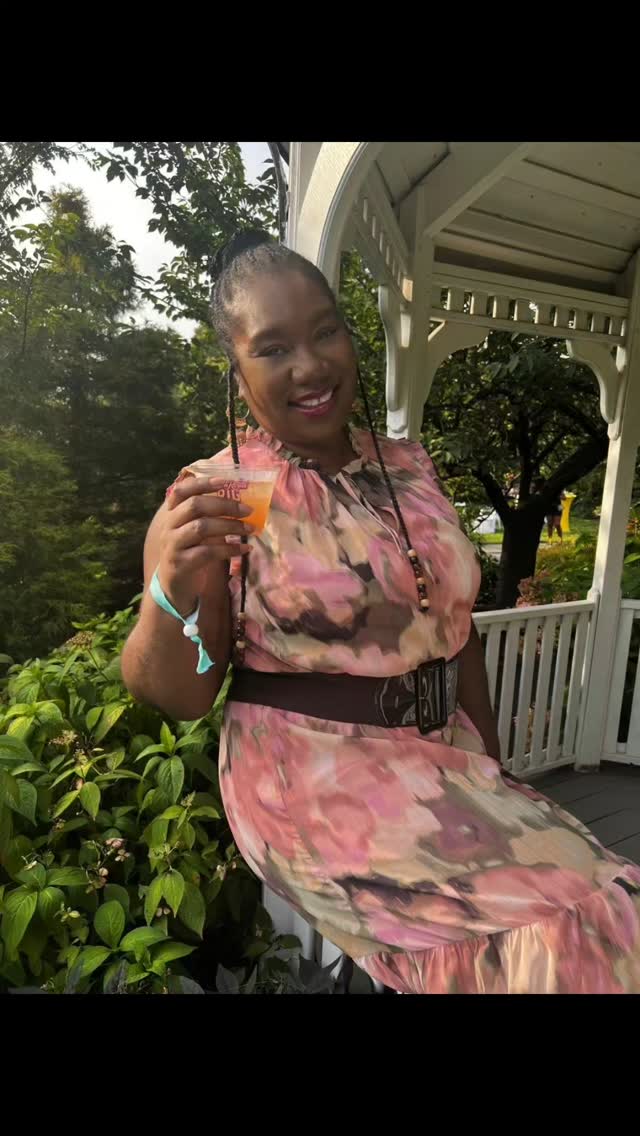 Instagram post by @guestlistblog for Crown Royal. Caption reads: [...] about a royally good time 👑🌸 The Crown....