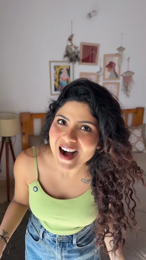 Instagram post by @_niharikajain for MakeMyTrip. Caption reads: [...] Ka Muhurat Sale is LIVE on @makemytrip and....