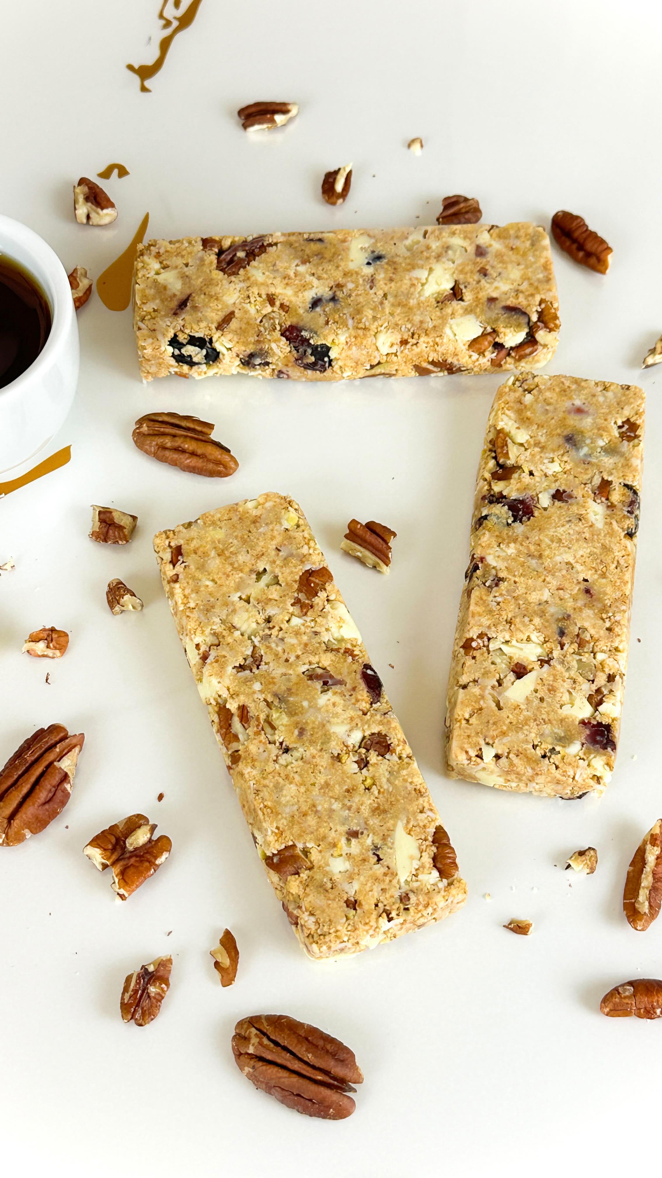 Instagram post by @camillaincucinait for Eurospin. Caption reads: Barrette Cocco, Mirtilli e Cioccolato Bianco....