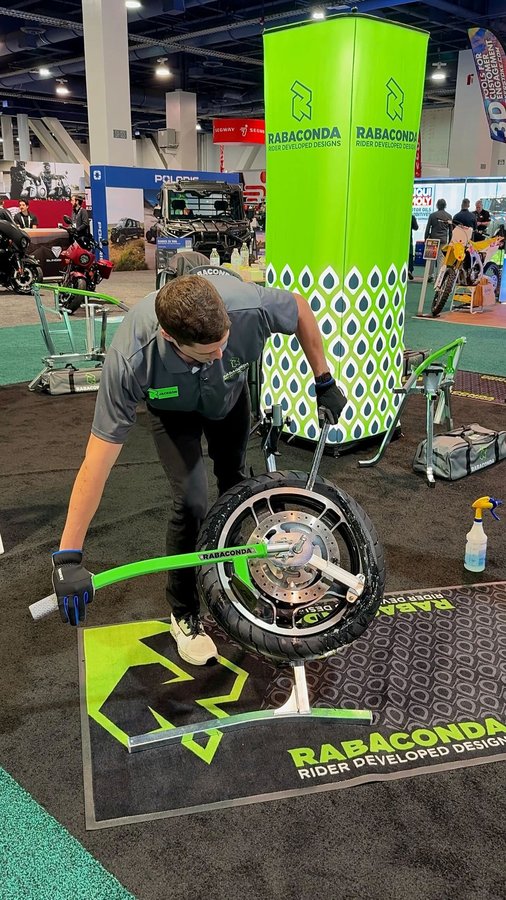 Instagram post by @gadgetglimpse for Rabaconda. Caption reads: [...] your tire-changing experience with the....