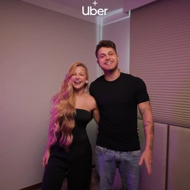 Instagram post by @jadesales for Uber. Caption reads: Uber faz o BORA acontecer!!! Qualquer rolê fica....
