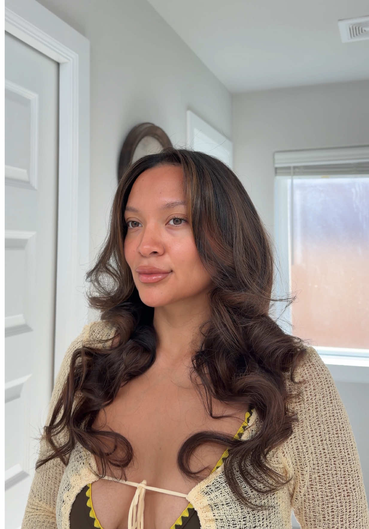 TikTok post by @dianasalazarxo for Overnight Blowout. Caption reads: My secret to good hair days 🤎 @Overnight Blowout....