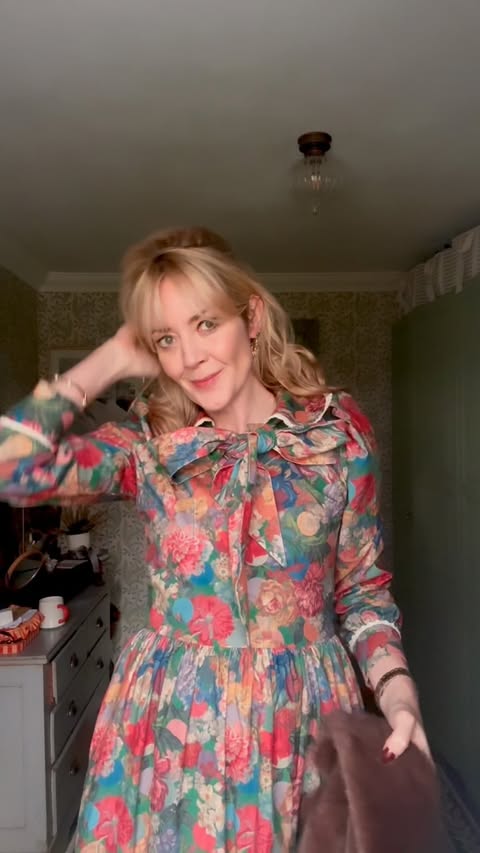 Instagram post by @francescarowanplowden for Liberty London. Caption reads: [...] dress ever 🎀)
.
Needle cord @libertylondon....