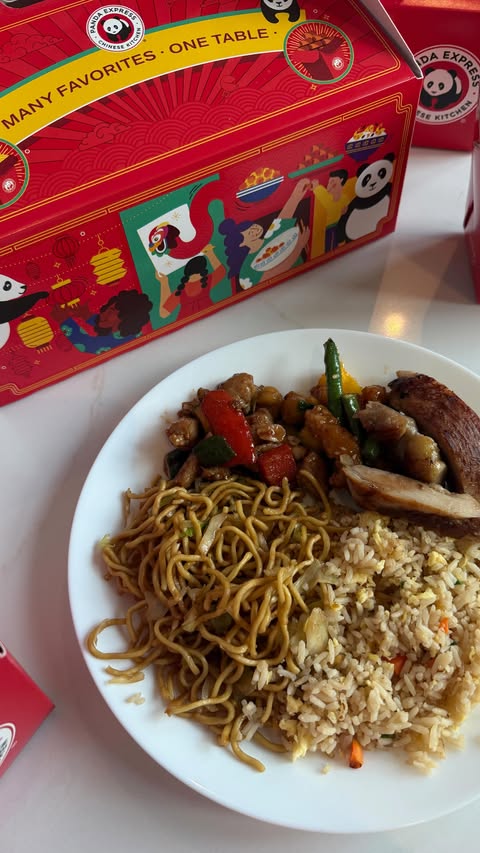 Instagram post by @kelmeleats for Panda Express. Caption reads: #pandaexpresspartner 3 Panda Express hacks you....