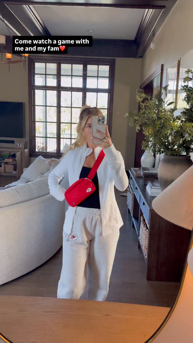 Instagram post by @jackietranquill for Fanatics. Caption reads: If I didn’t already love lululemon enough now they....