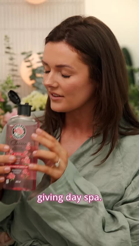 Instagram post by @kathryndenny for Herbal Essences. Caption reads: [...] runs, snacks, and the never-ending to-dos,....