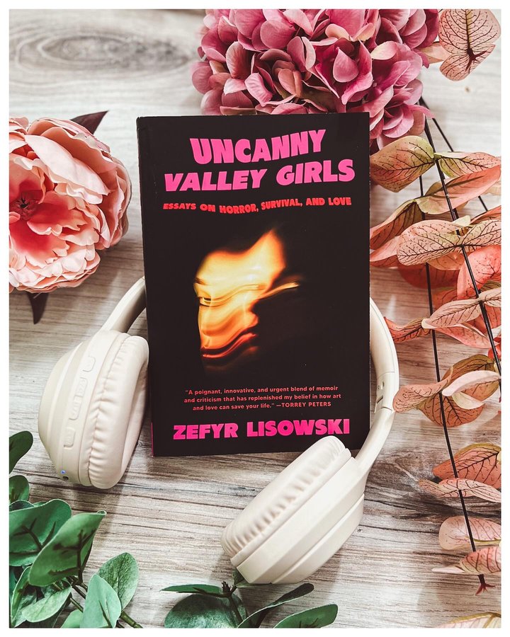 Instagram post by @kerasalwaysreading for Libro.fm. Caption reads: Thank you, Partner @bibliolifestyle....