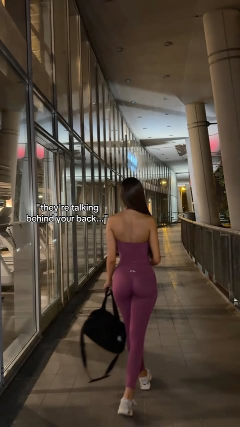 Instagram post by @dafinabeqi for AYBL. Caption reads: I would too in this gym set💗*ad | from @aybl use....