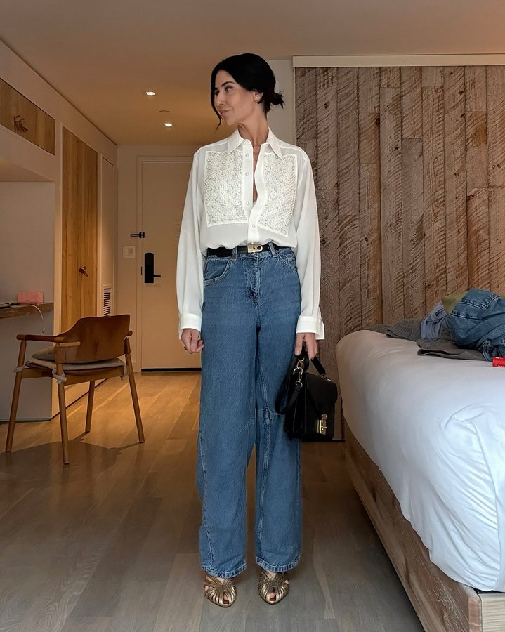 Instagram post by @leighacampbell for DECIEM. Caption reads: [...] of my dreams, as a very lucky guest of....