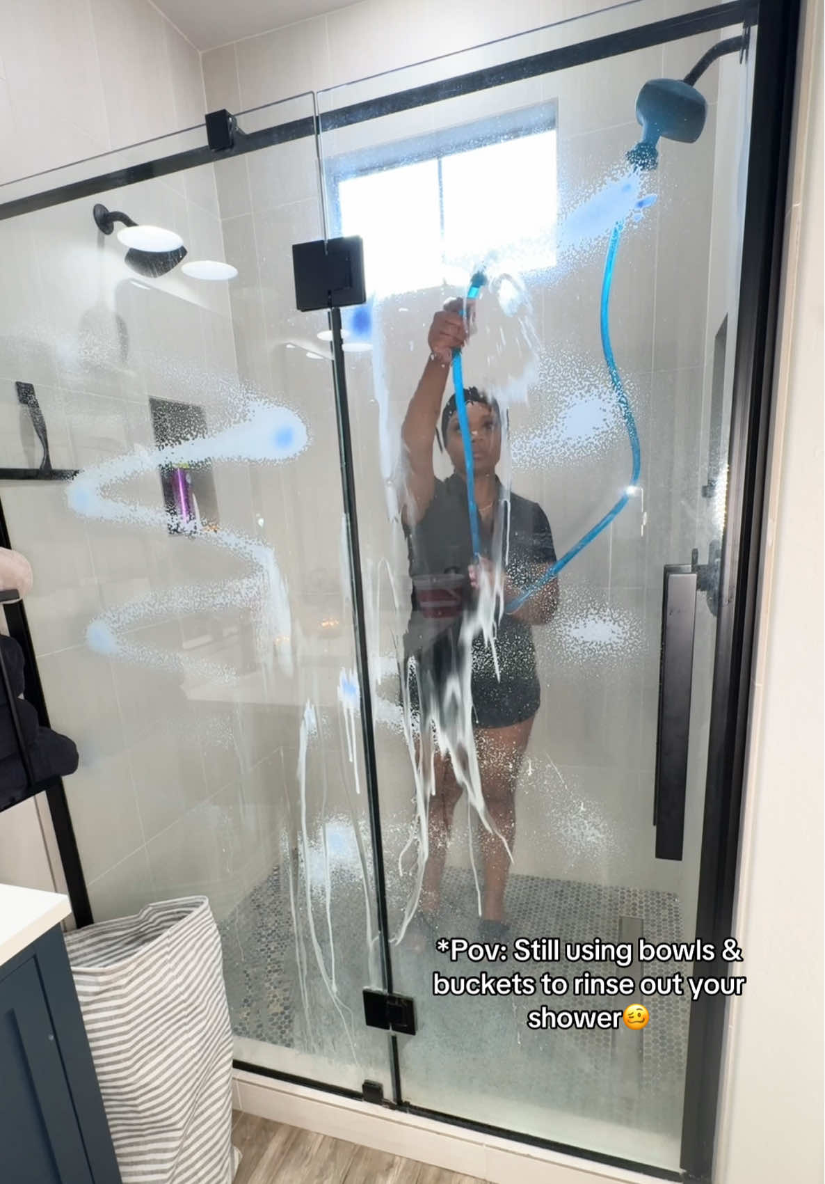 TikTok post by @lifewithmommakyra for Rinseroo. Caption reads: [...] little gadget is a GAME CHANGER 🙌 💦....