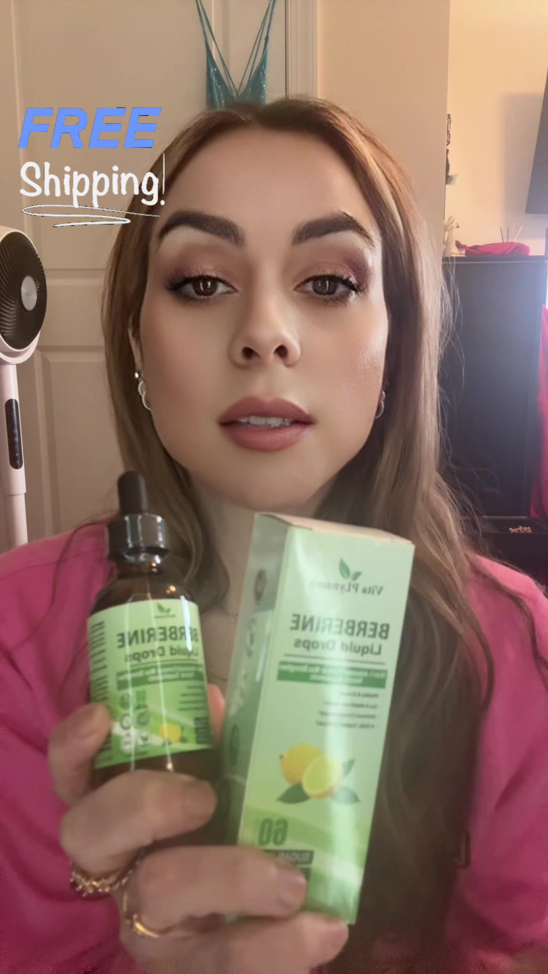 TikTok post by an influencer for Vita Plynxera. Caption reads: [...] fast FREE 3 day shipping!@Vita PLynxera #fyp....