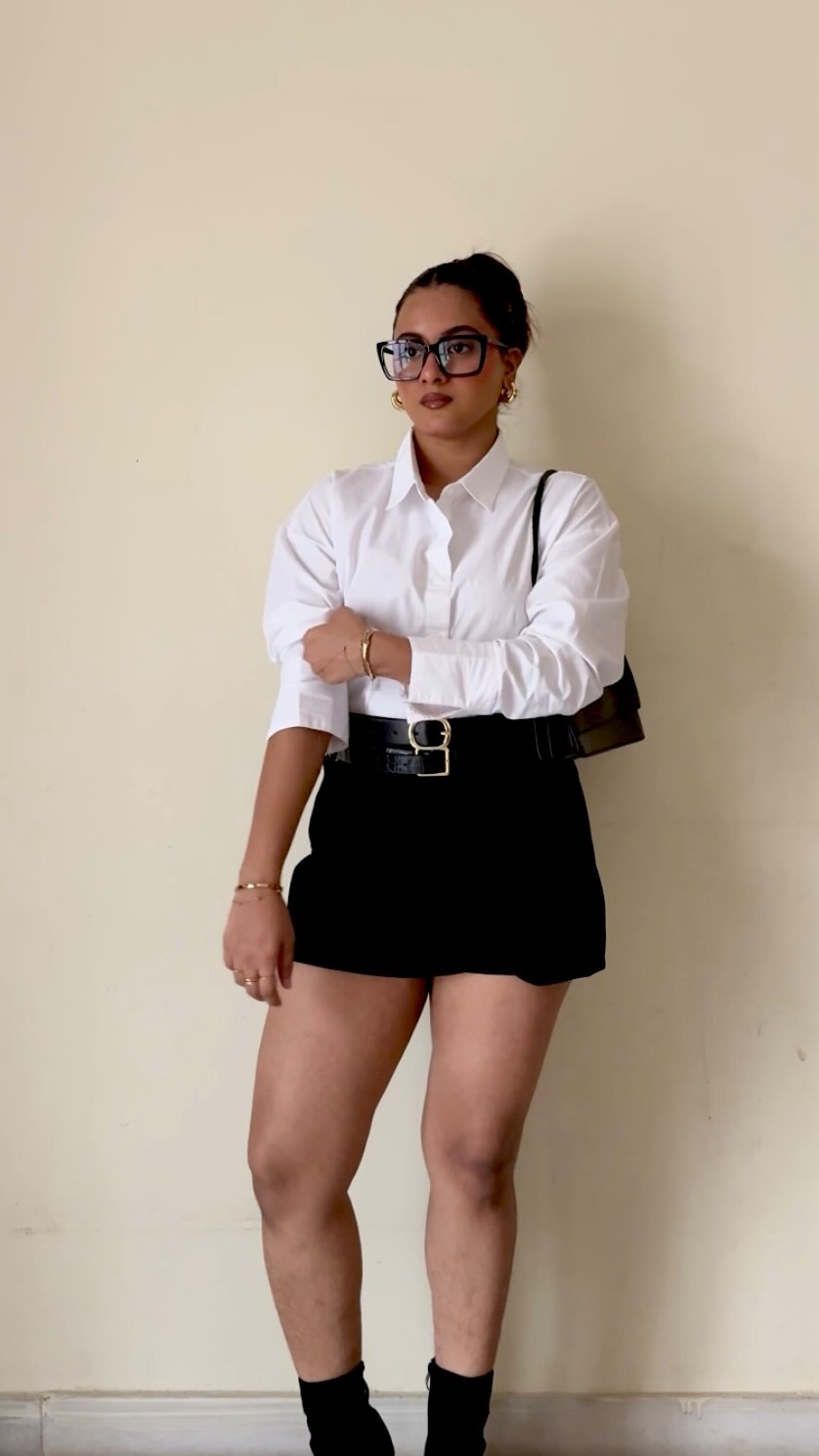 Instagram post by @_salonii.jainn_ for The Souled Store. Caption reads: fav shirts everr !!! 
@thesouledstore....