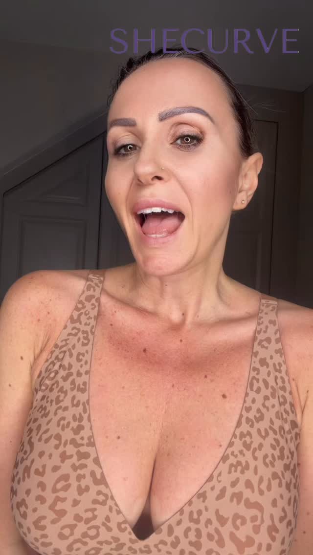 Instagram post by @juicydani for SheCurve. Caption reads: underwire 🤯✨ This Deep-V bra from SheCurve is....
