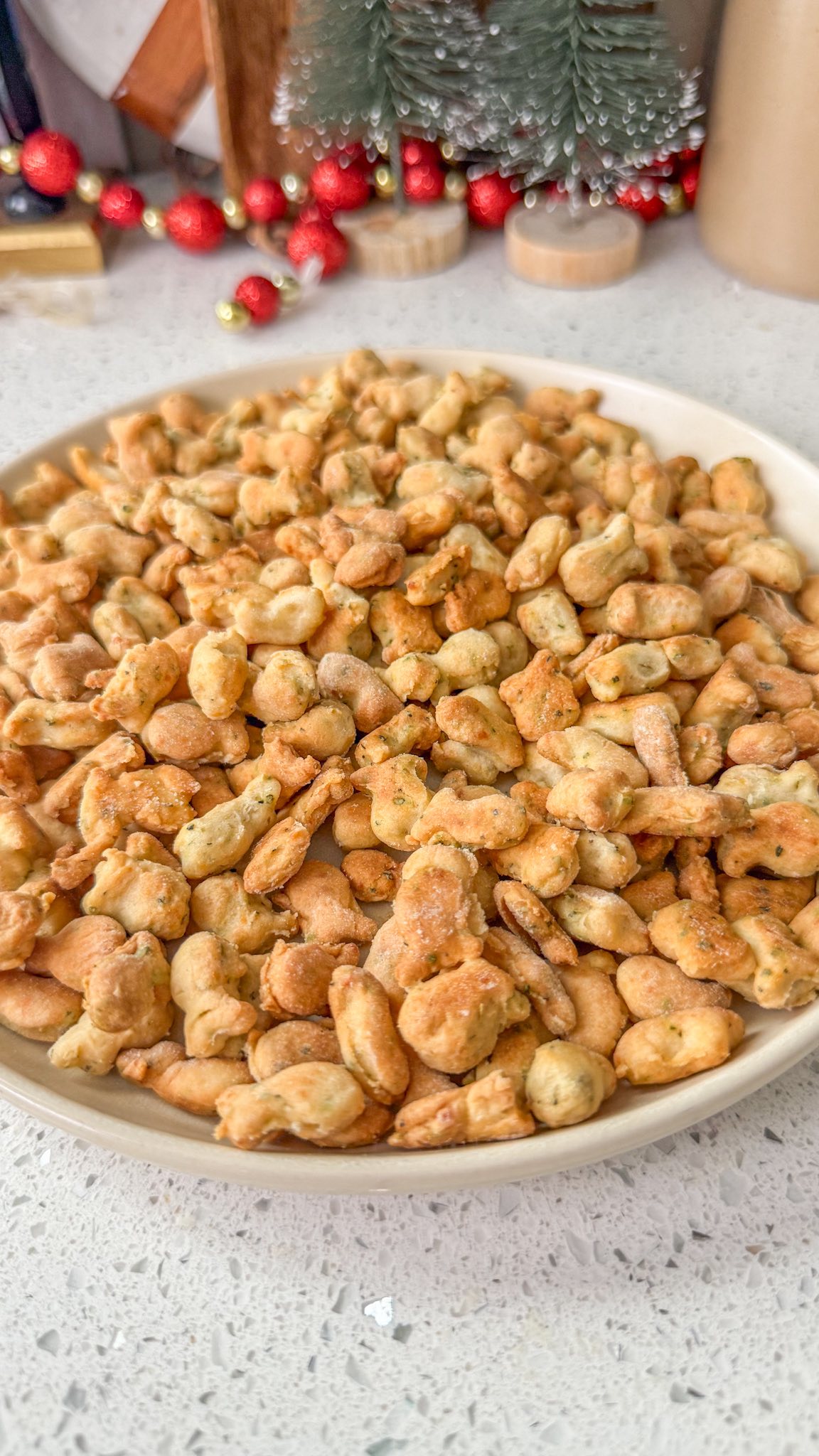 Instagram post by @marissaswholelife for Cuisinart. Caption reads: Comment PIZZA to grab this recipe! 

Yes, I said....