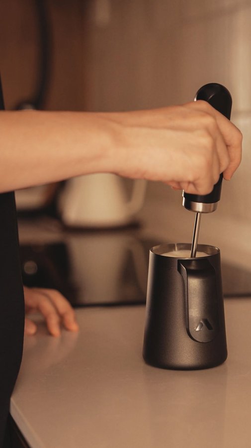 Instagram post by @capturoffee for Subminimal. Caption reads: [...] had my very first encounter with the....