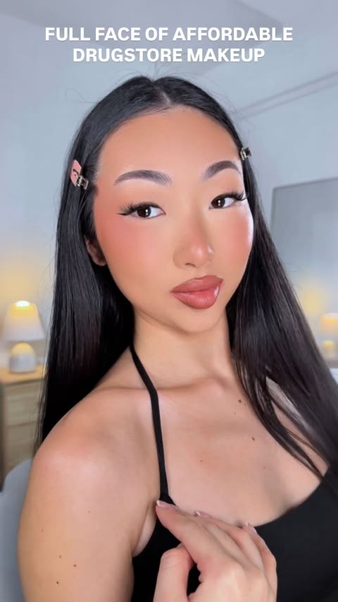 Instagram post by @itsbabykelz for Walgreens. Caption reads: [...] on a budget come to the front!!! 👀....
