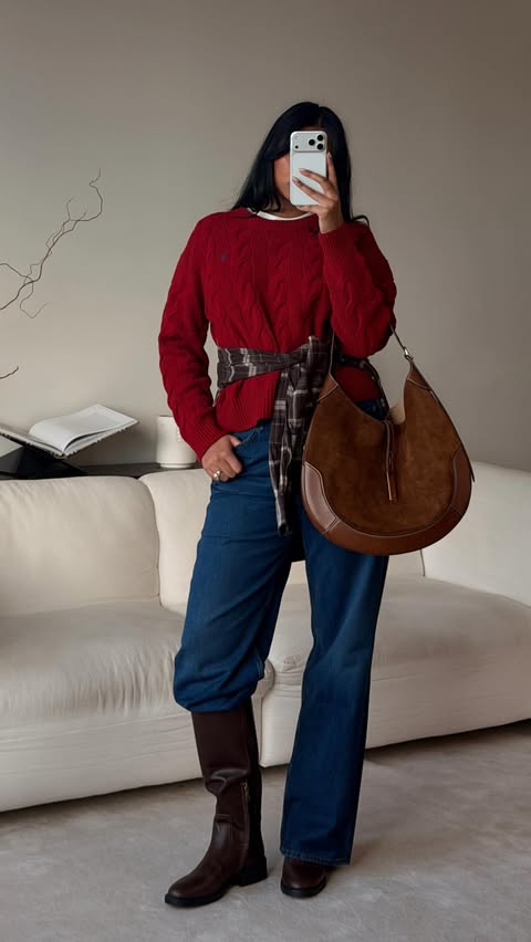 Instagram post by an influencer for SEASONS. Caption reads: [...] I’ll be wearing on repeat ♥️....