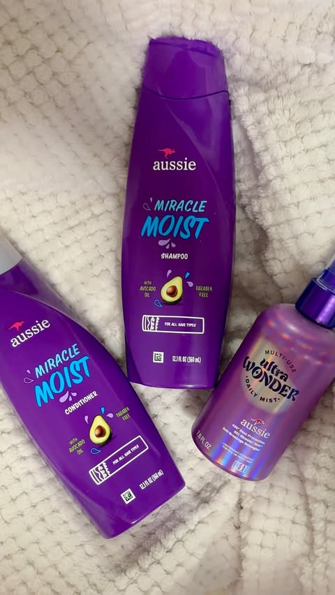 Instagram post by @perfectlyyoubeauty for Aussie Hair. Caption reads: [...] time 🙌 gifted by @influenster and....