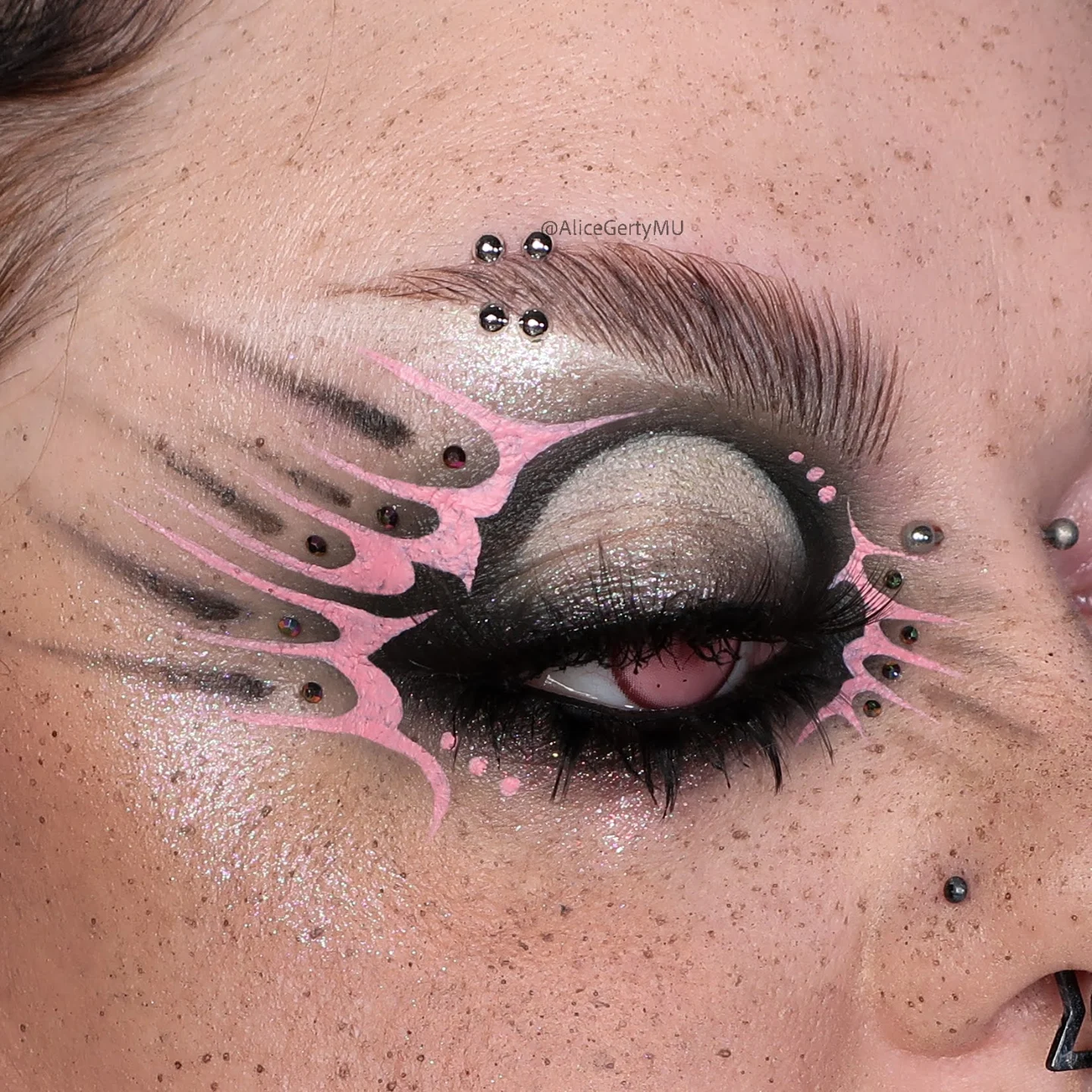 Instagram post by @alicegertymu for CBeautyMall. Caption reads: 🍭 @noiricorn.official x @freya86_ff Candy Puppet....