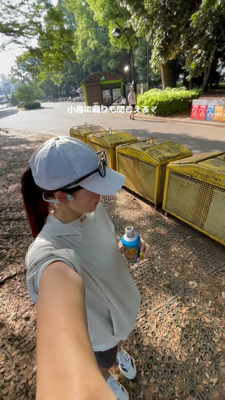 Instagram post by @saachi_10 for Shokz. Caption reads: 最近の動画で私が耳にしているイヤホン
よく聞かれていたのですが
shokzのOpenRunPro....