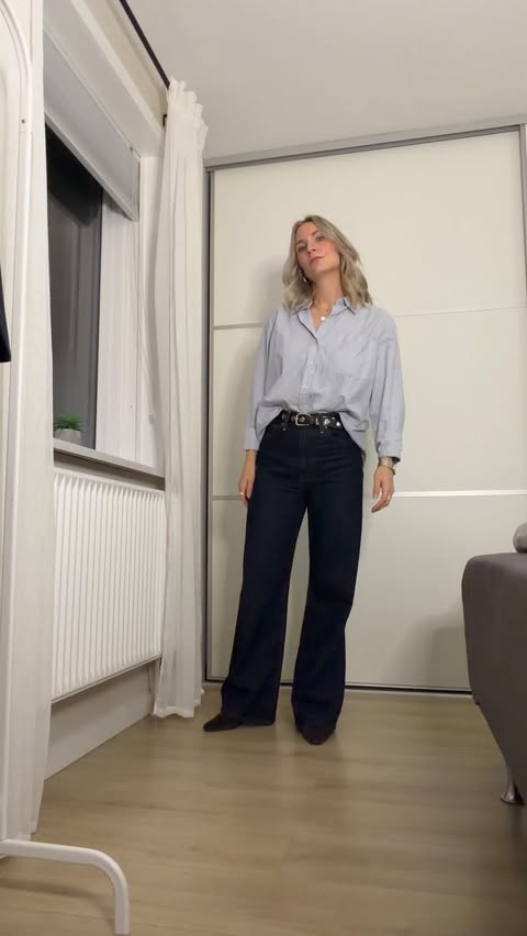 Instagram post by @useless_dk for Monica Vinader. Caption reads: [...] letter for each of my girlie pops)....