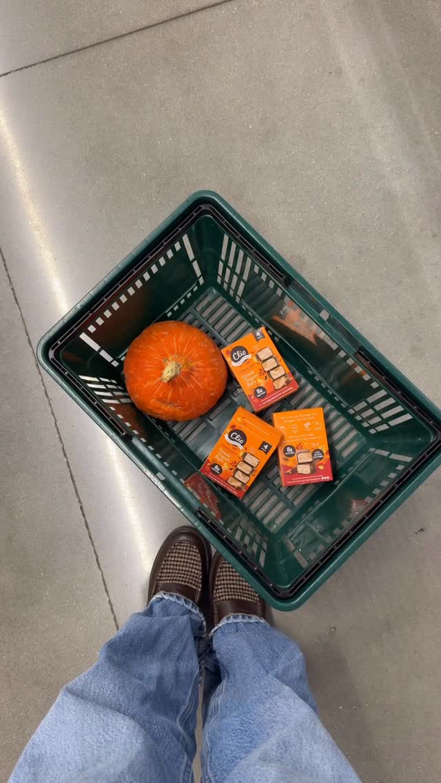 Instagram post by @lillyybearrr for Whole Foods Market. Caption reads: Come with me to @wholefoods to pickup my favorite....