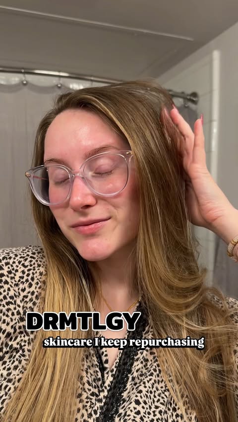 Instagram post by @itsdarianelizabeth for DRMTLGY. Caption reads: [...] works for me. I’ve been using these @drmtlgy....