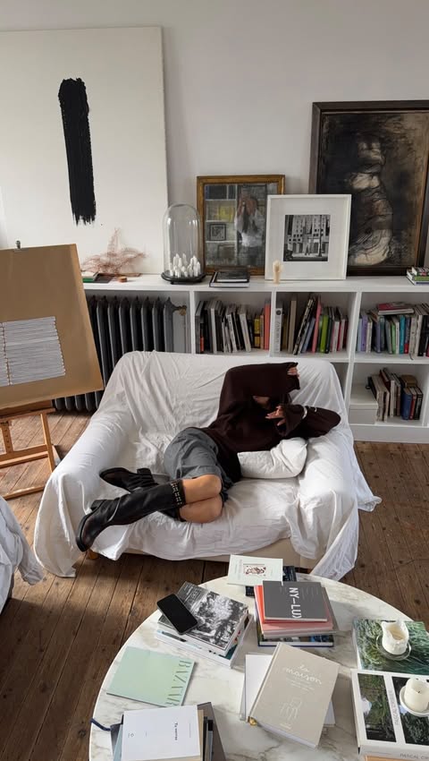 Instagram post by @josephine_joseph for DOUGLAS. Caption reads: Anzeige: Glowing with @charlottetilbury....