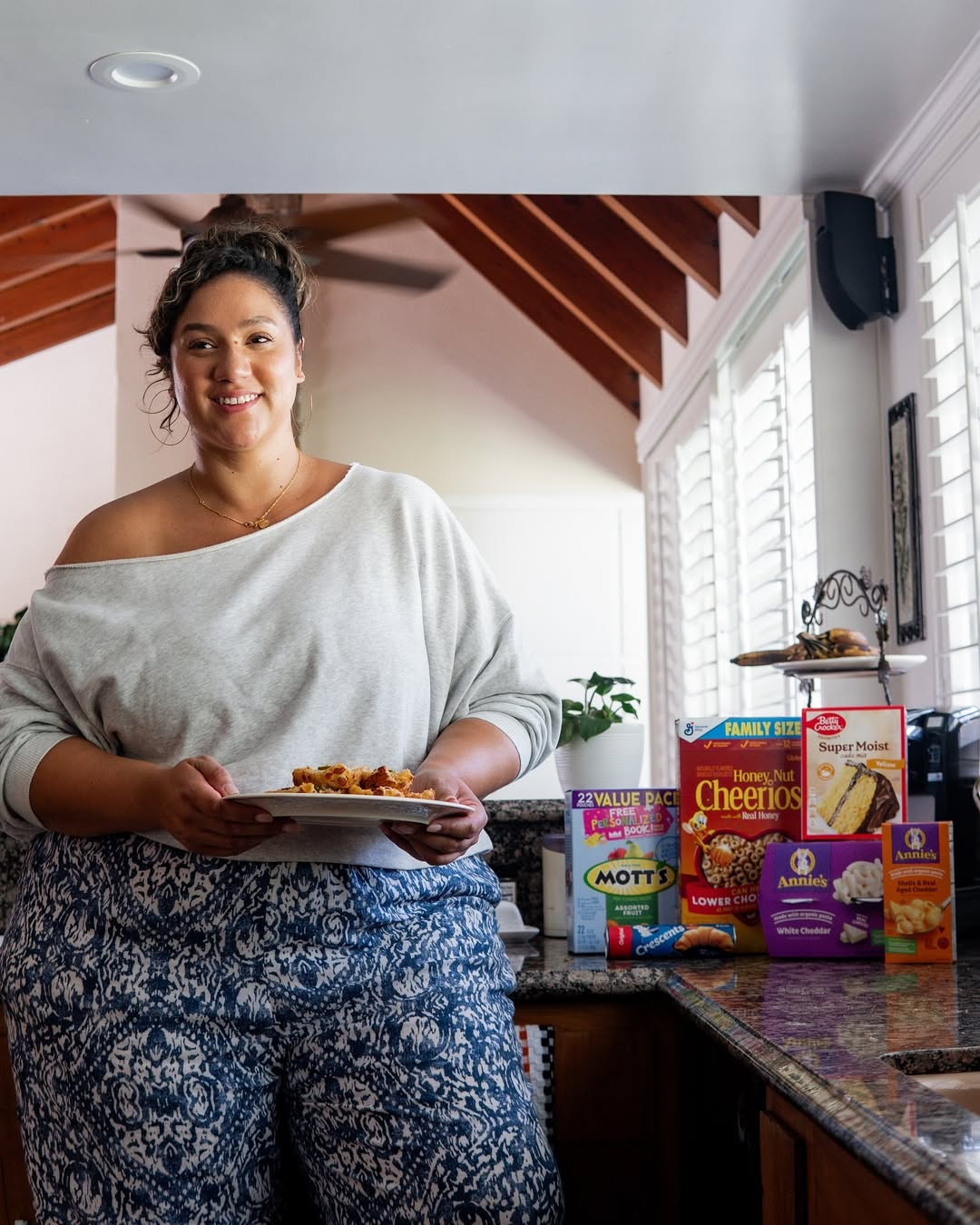 Instagram post by @theericalauren for Annie's. Caption reads: #ad When given the chance to partner with General....