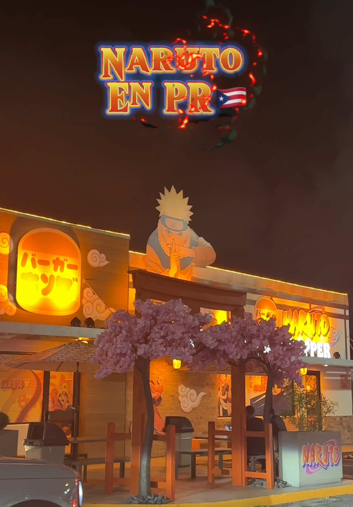 TikTok post by @abbyangie for BURGER KING. Caption reads: Todos los detalles 1000/10🧡 realmente partió....