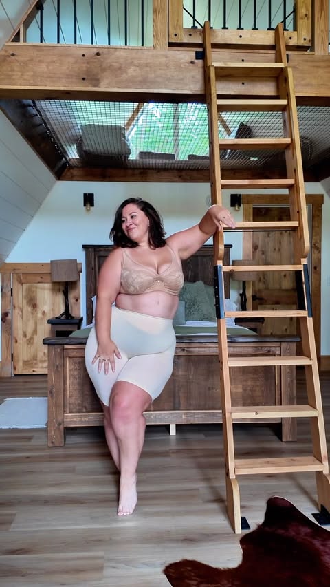 Instagram post by @kaylaloganblog for Thigh Society. Caption reads: [...] your entire mood. That’s why @thighsociety....