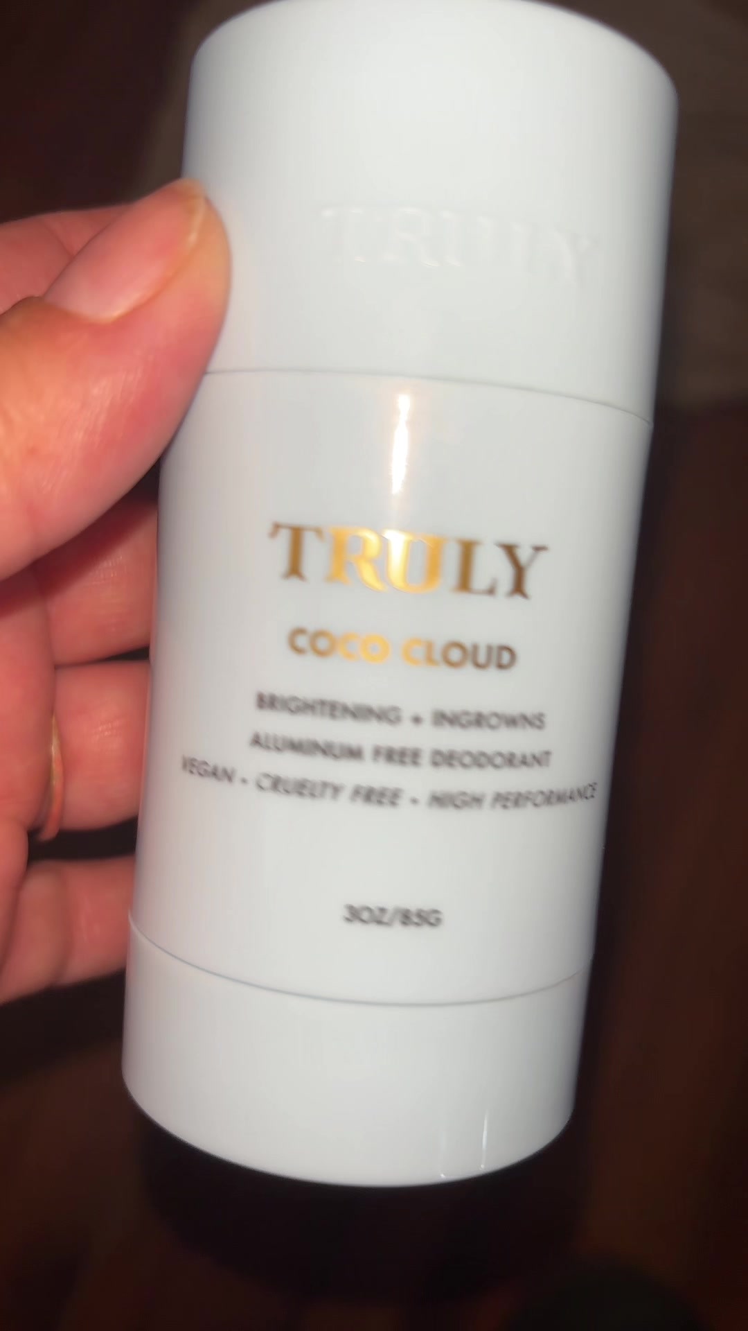 TikTok post by @pattyisr for Truly Beauty. Caption reads: [...] #aclarar #dealsforyoudays @Truly Beauty.