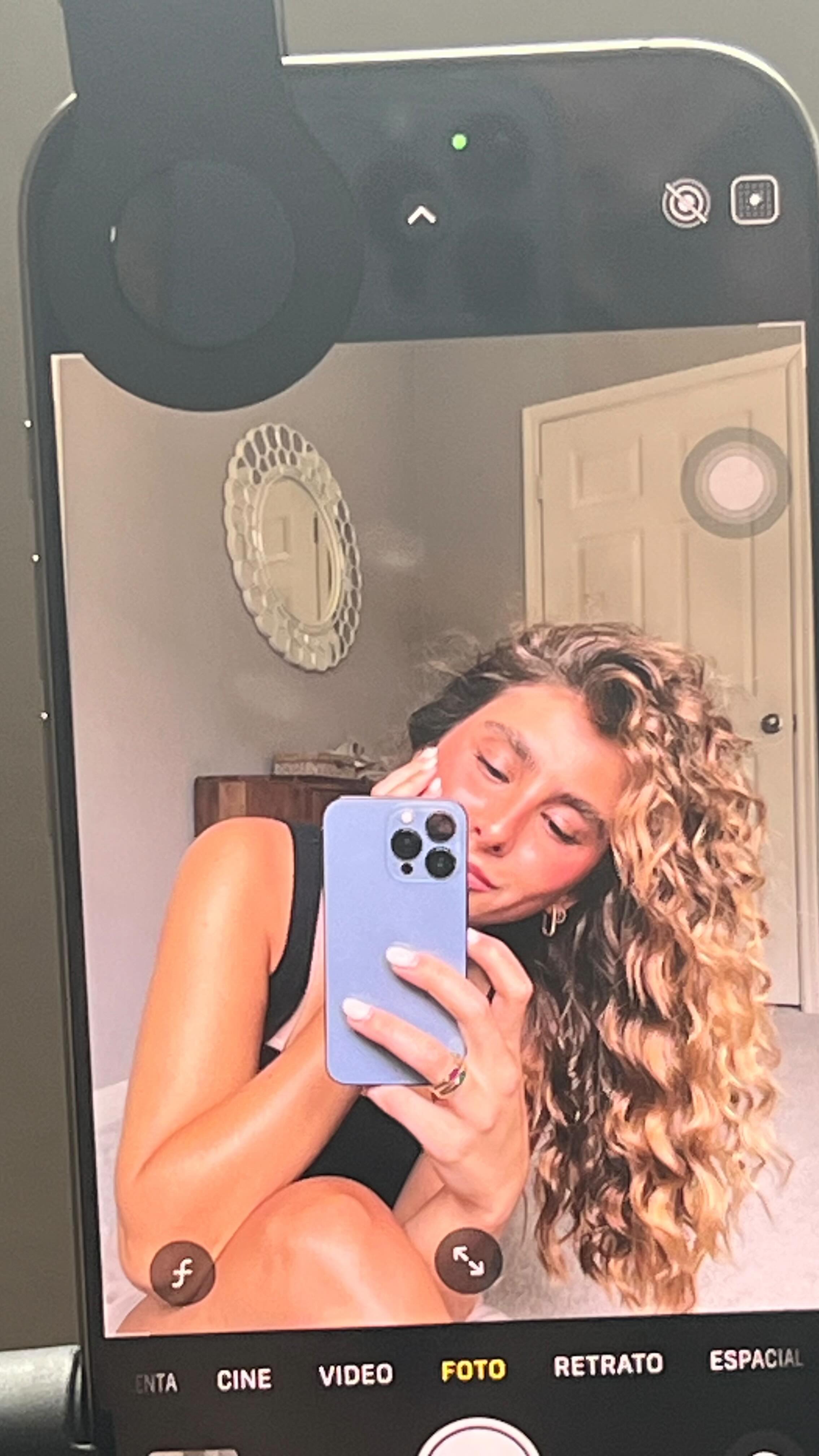 Instagram post by @maca.olavarri for Pantene México. Caption reads: nueva personalidad desbloqueada - Macarena de pelo....