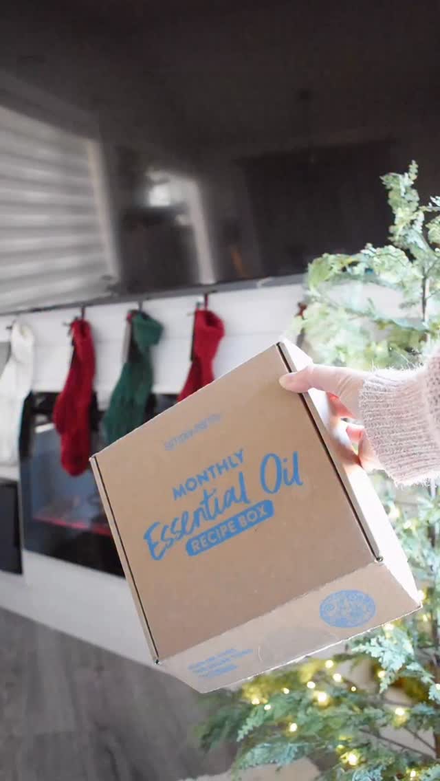 Instagram post by an influencer for Simply Earth. Caption reads: [...] cozy! This month’s @fromsimplyearth box....