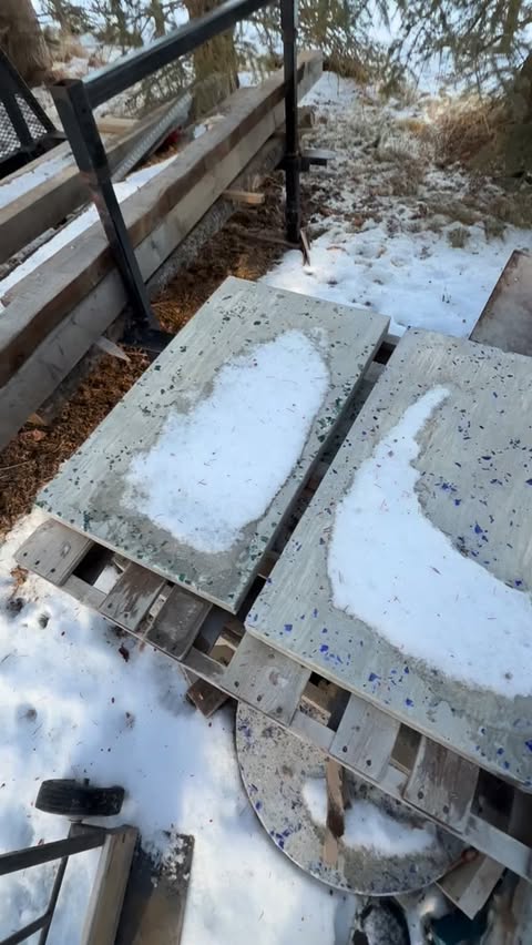 Instagram post by @hummelconcrete for Milwaukee Tool. Caption reads: Dustless Grind🤘💯🔥
@milwaukeetool 
.
.
M18 Fuel....