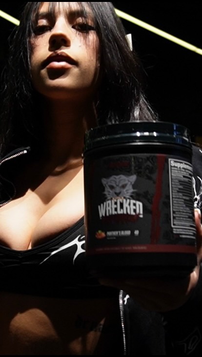 Instagram post by @ddlyft for Huge Supplements. Caption reads: [...] am now partnered with @hugesupplements....