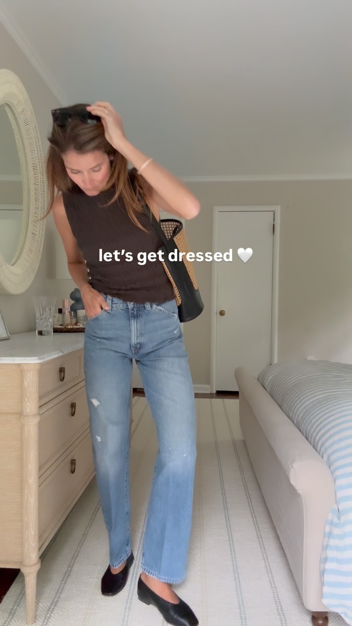 Instagram post by @all_themoments for Madewell. Caption reads: Jeans and a cute top will always be my formula 🙌....