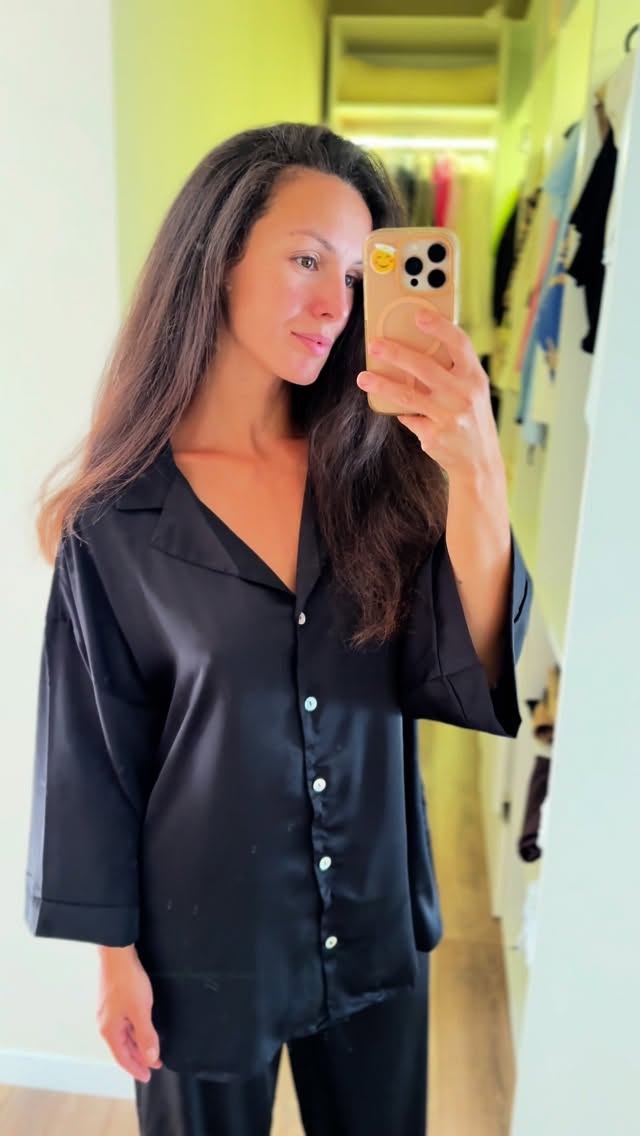 Instagram post by @ralucaonuc for Astratex. Caption reads: Copiii s-au intors la gradi, eu am accelerat la....