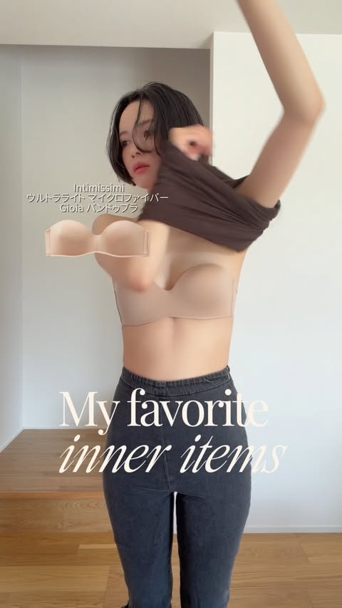 Instagram post by @niwatorigoya for Intimissimi. Caption reads: [...] @intimissimijapan #Intimissimi....