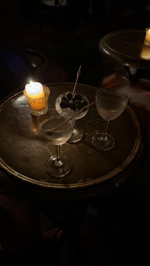 Instagram post by @oliviagrivas for Bumble. Caption reads: [...] what i’m leaning into this year with @bumble....