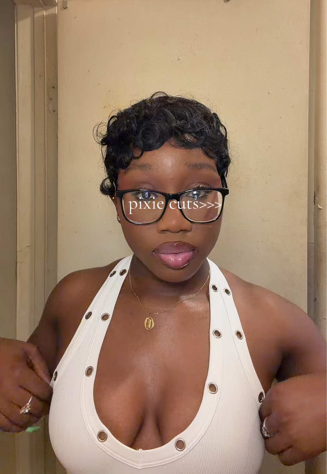 TikTok post by @hername.olaa for Showreal Human Hair. Caption reads: #pixiecutwigs #wiginstall #fyp....
